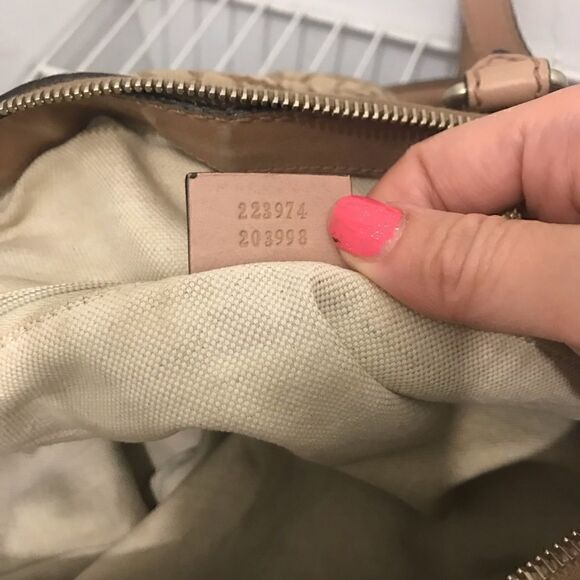 Authentic Gucci tote with strap - Picture 15 of 16